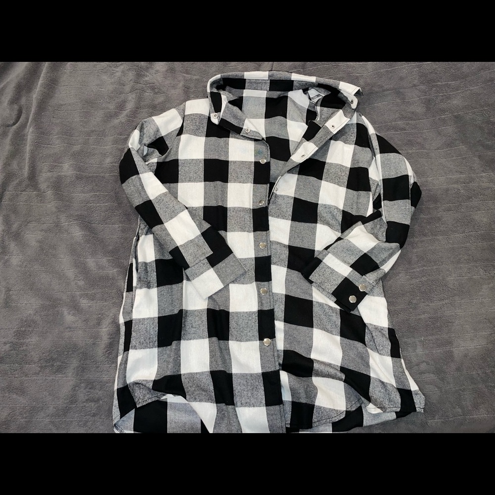 Black and white plaid button up